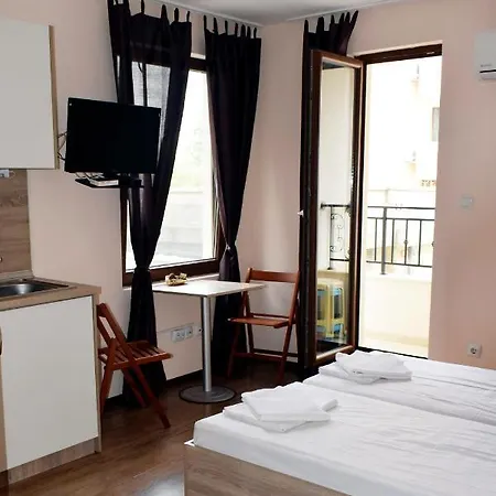 Flora Appartement *
