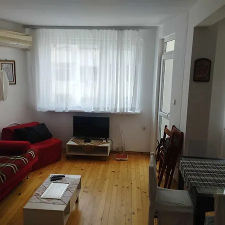 Apartman Flora