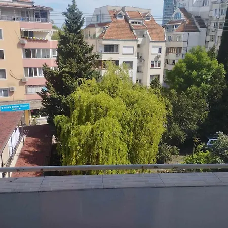 Apartman Flora *