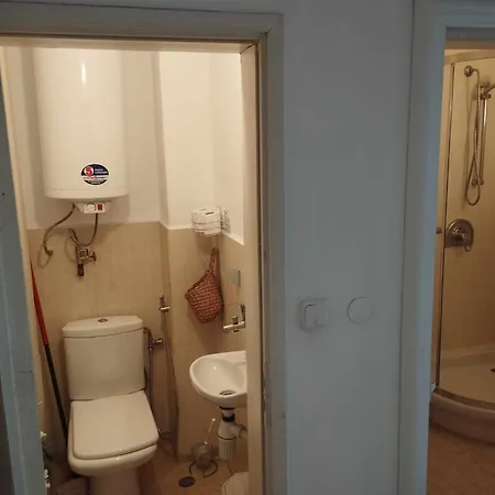 Flora Apartman *