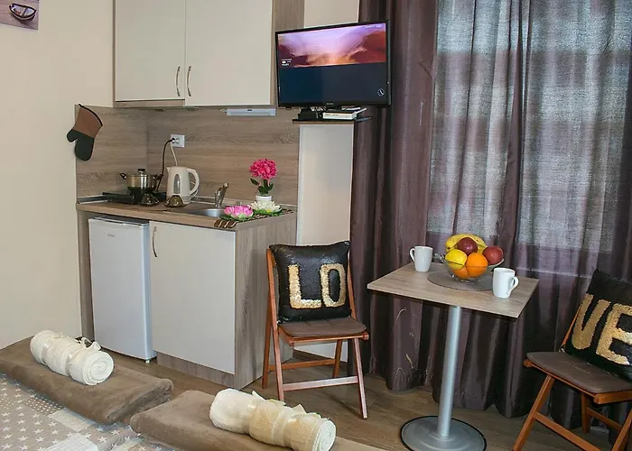 Flora Apartman *