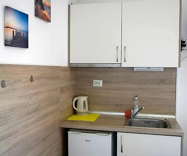 Apartman Flora *