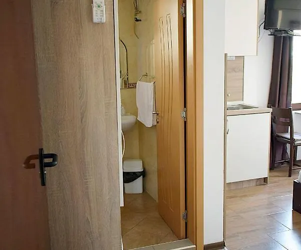 Flora Apartman *