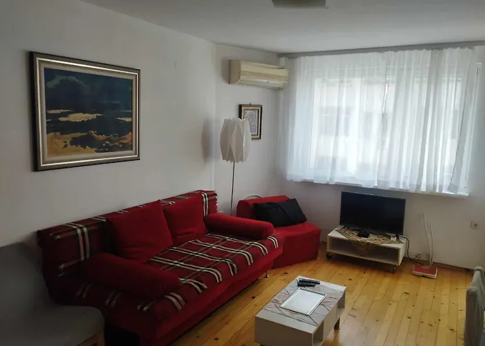 Apartman Flora *